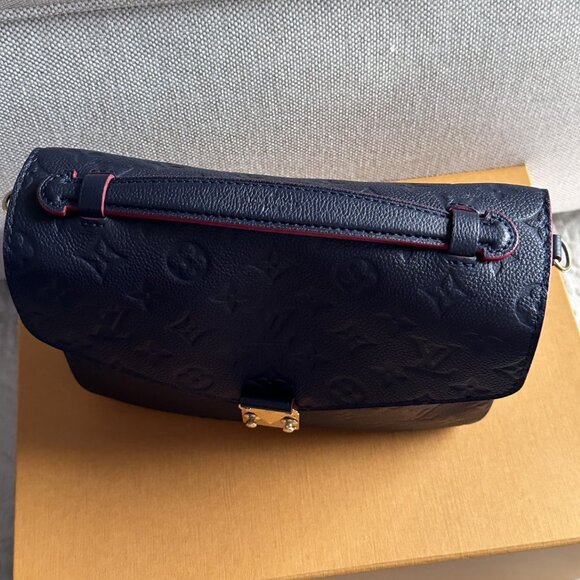 Louis Vuitton Pochette Metis Navy - Picture 4 of 16